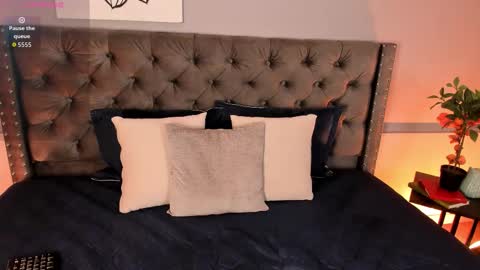 Mia online show from 03.19.26