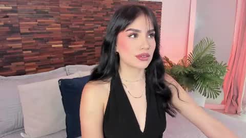 Mia online show from 07.29.26