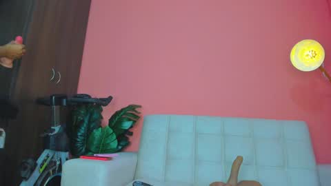 Snapshot of almacastillo2 chatting on 12.31.24 Alma Castillo online show from 12.31.24