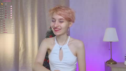 Snapshot of almawood chatting on 01.07.25 almawood online show from 01.07.25