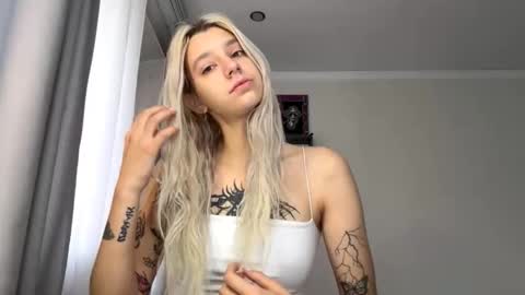 Arina online show from 10.01.25