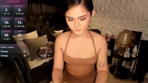 alodialuxts online show from 11.23.25