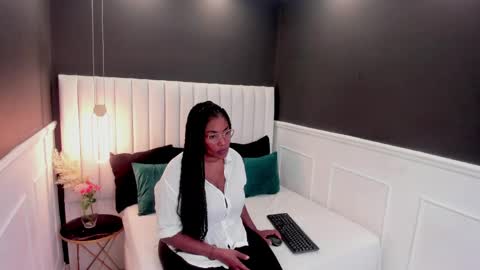 Alondra  online show from 05.19.26