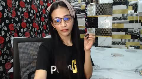 Snapshot of alondra_aleng_ereng chatting on 01.12.25 Alondra online show from 01.12.25