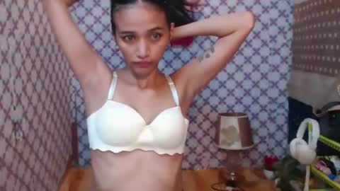 Snapshot of alondra_aleng_ereng chatting on 09.17.25 Alondra online show from 09.17.25