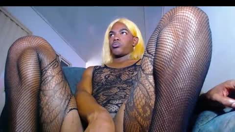 Snapshot of alondra_bigcockxxx chatting on 11.07.25 alondra online show from 11.07.25