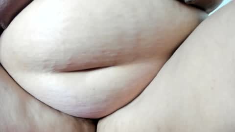 Snapshot of alondra_zaens chatting on 12.29.24 Alondra online show from 12.29.24