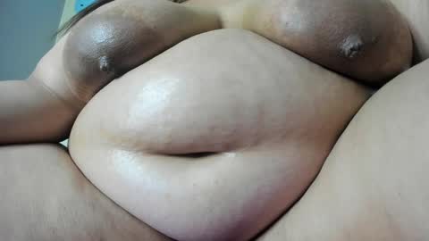 Snapshot of alondra_zaens chatting on 02.05.25 Alondra online show from 02.05.25