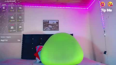 alondragill_ online show from 03.12.26