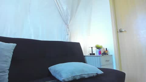 Hazel Bowie online show from 01.26.25