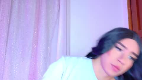 Hazel Bowie online show from 03.17.26