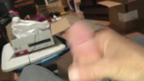 Snapshot of alostmale chatting on 09.14.25 alostmale online show from 09.14.25