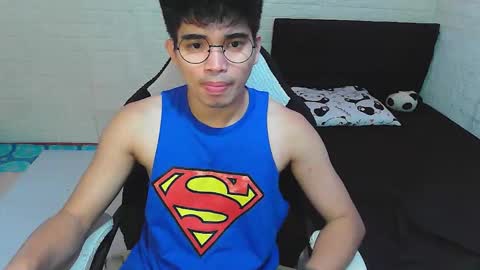 Snapshot of alpha_rider chatting on 11.03.25 Angelo online show from 11.03.25