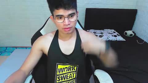 Snapshot of alpha_rider chatting on 11.06.25 Angelo online show from 11.06.25