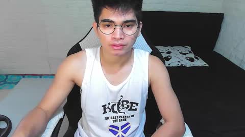 Snapshot of alpha_rider chatting on 11.20.25 Angelo online show from 11.20.25