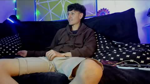 Snapshot of alphadioniso chatting on 02.25.26 Dioniso online show from 02.25.26