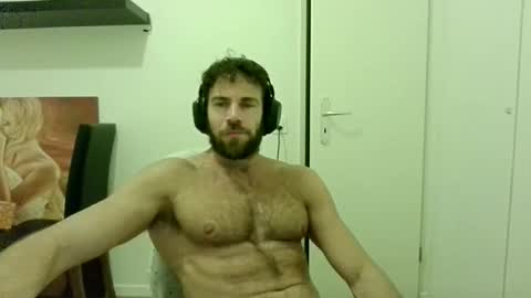 alphah_hunk online show from 10.18.25