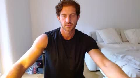 alphahung23 online show from 10.21.25