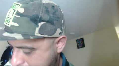 Snapshot of alphaswitchard chatting on 01.31.25 ur god online show from 01.31.25