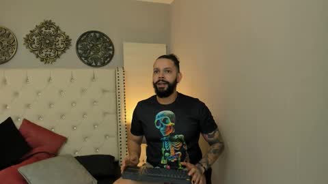 alukardbig online show from 10.17.25