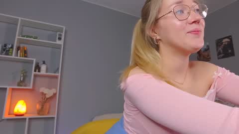 Amelia NEXT STREAM  online show from 02.01.25