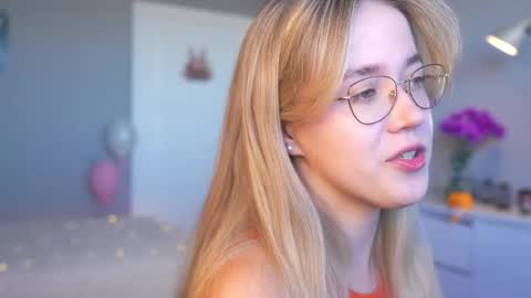 Amelia NEXT STREAM  online show from 04.10.26