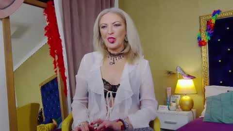 Alura Jenson online show from 12.04.25