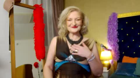 Snapshot of alura_jenson_ chatting on 05.13.26 Alura Jenson online show from 05.13.26
