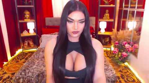 Snapshot of alurajhenson chatting on 01.12.25 Alura Jhenson online show from 01.12.25