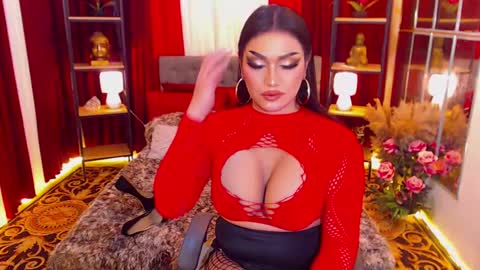 Snapshot of alurajhenson chatting on 01.16.25 Alura Jhenson online show from 01.16.25