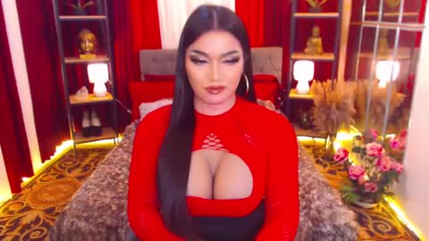 Snapshot of alurajhenson chatting on 01.25.25 Alura Jhenson online show from 01.25.25