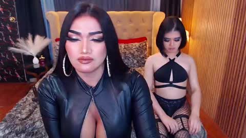 Snapshot of alurajhenson chatting on 02.16.25 Alura Jhenson online show from 02.16.25