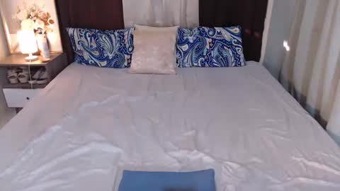 aluxekristine online show from 04.16.26