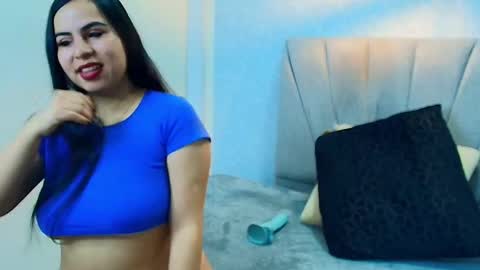   A L Y  online show from 09.28.25