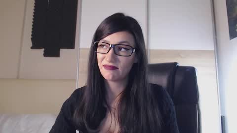 Snapshot of alycetn chatting on 01.22.25 Alice online show from 01.22.25