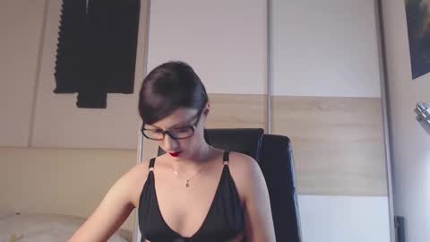 Snapshot of alycetn chatting on 02.19.25 Alice online show from 02.19.25