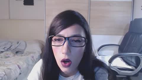 Snapshot of alycetn chatting on 02.20.25 Alice online show from 02.20.25