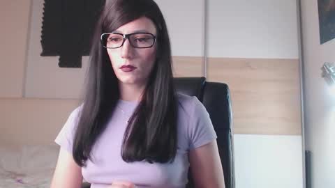 Snapshot of alycetn chatting on 02.22.25 Alice online show from 02.22.25