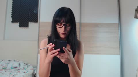 Snapshot of alycetn chatting on 10.17.25 Alice online show from 10.17.25