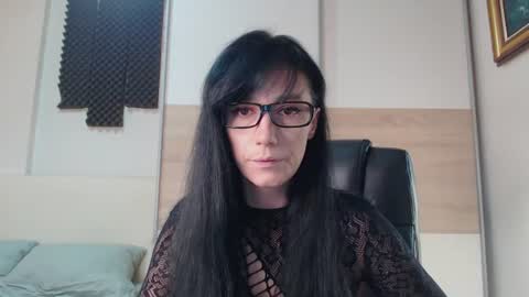 Snapshot of alycetn chatting on 07.04.26 Alice online show from 07.04.26