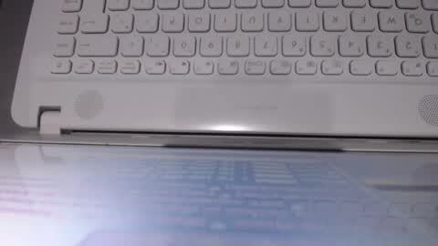 Alyn Maria online show from 09.26.25