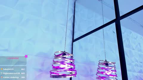 Snapshot of alys_molly chatting on 02.11.25 sopie online show from 02.11.25