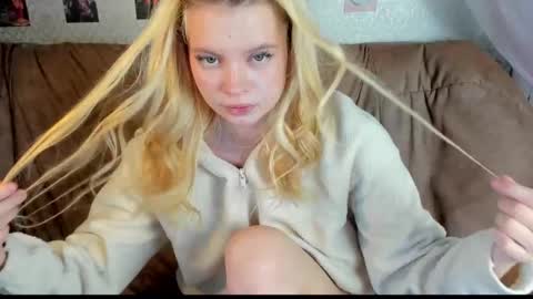 Alysa   7GMT  online show from 03.22.26