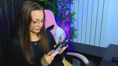 Alyse online show from 09.08.25