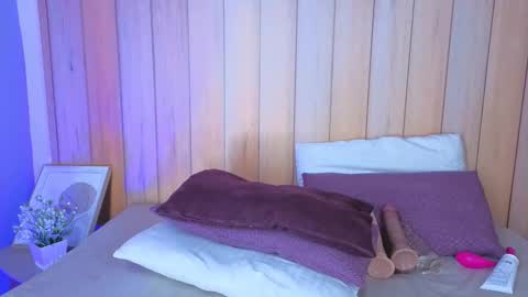 Snapshot of alysha_xia_ chatting on 02.24.26 alysha_xia_ online show from 02.24.26