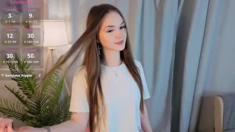 Mona online show from 04.22.26