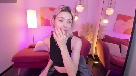 Alysia online show from 11.04.25