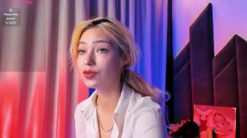 Snapshot of alysiasun chatting on 06.17.26 Alysia online show from 06.17.26