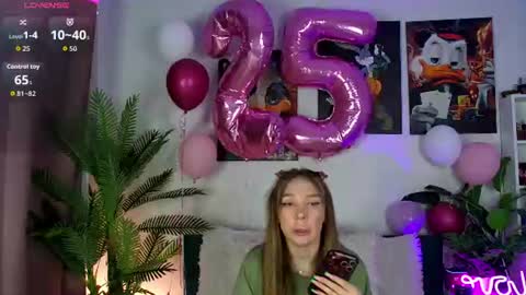 Snapshot of alyson_huxley chatting on 07.12.26 Alyson online show from 07.12.26