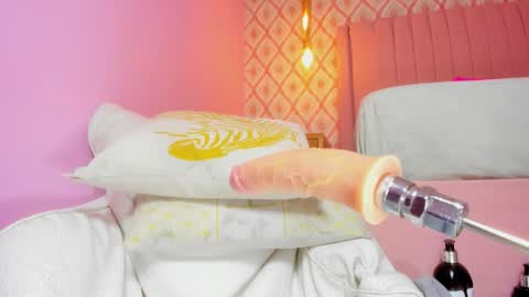 Snapshot of alysonjackson chatting on 03.02.26 alysonjackson online show from 03.02.26